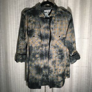 ❄️SALE❄️ Never worn SOVEREIGN CODE button down